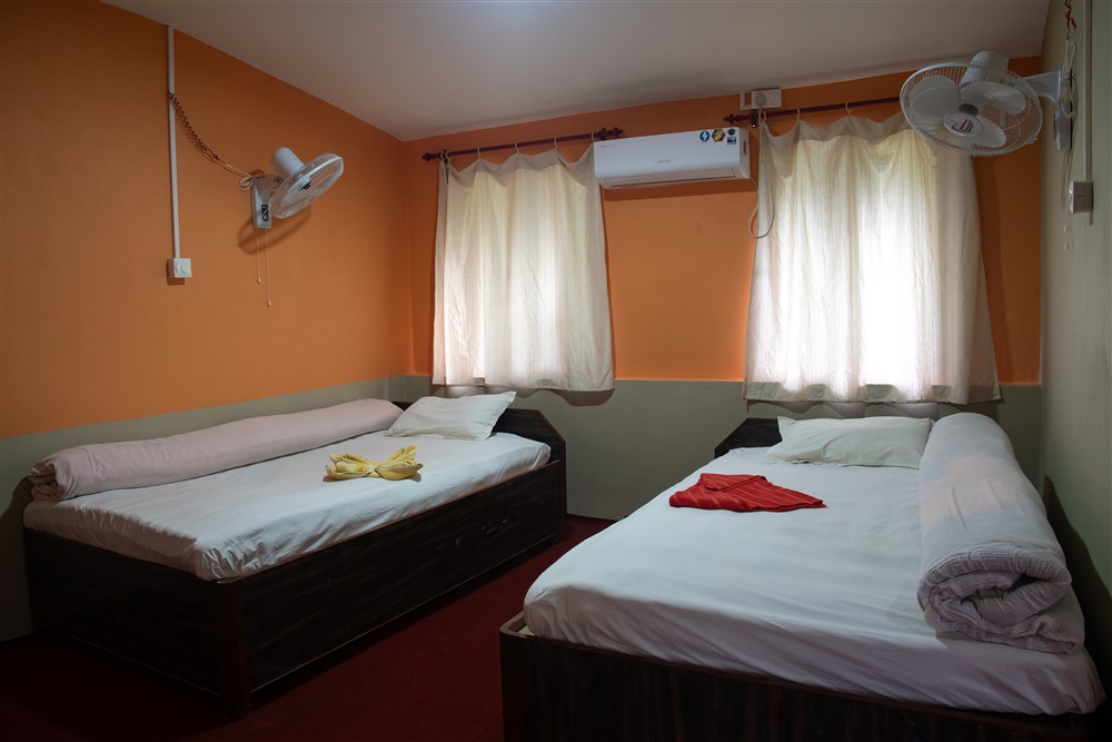 Rooms-Tharu Home Resort